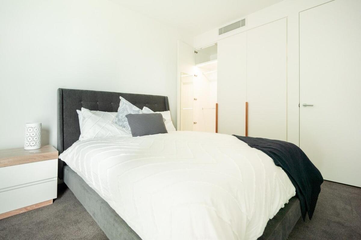 Luxury 3br In Beautiful New Farm