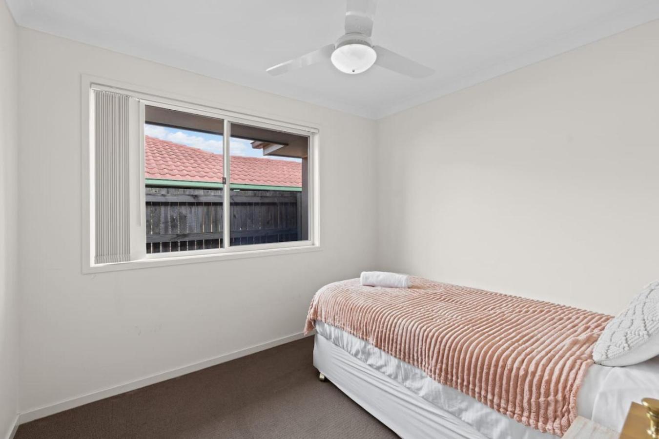 Charming 4bedroom Near Train Station And Beaches Brisbane