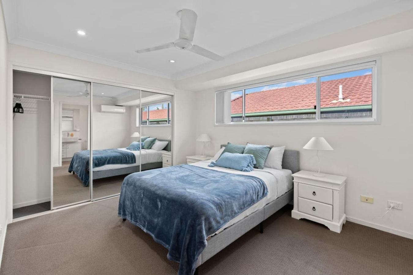 Charming 4bedroom Near Train Station And Beaches Holiday home