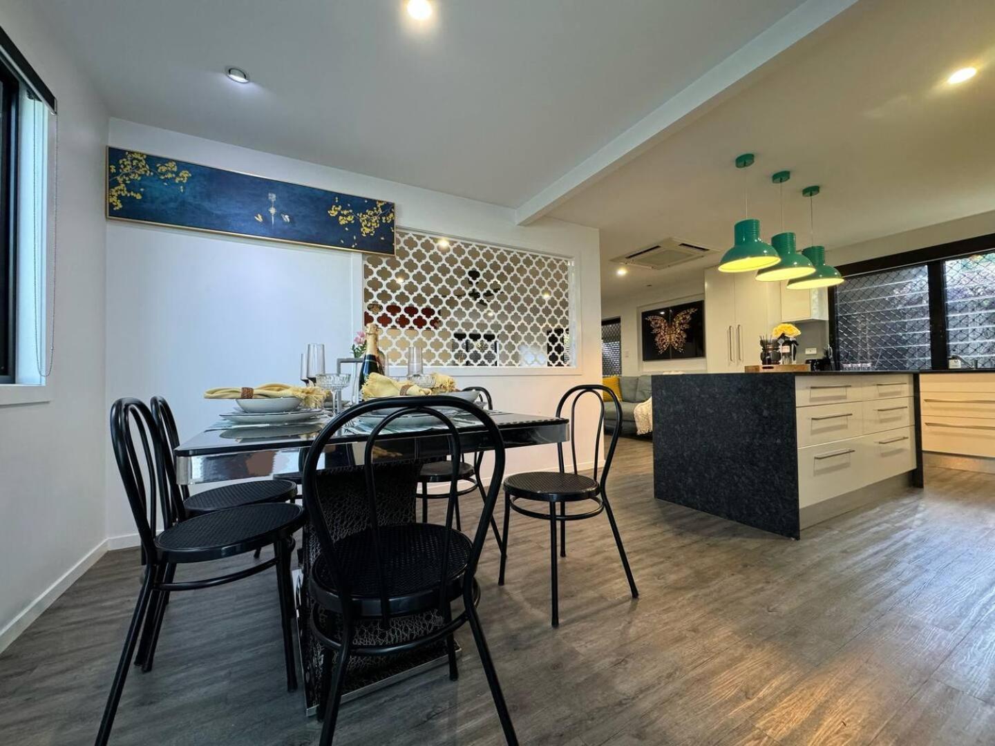 Apartment 4br Haven In Macgregor - Family Fun Awaits Brisbane