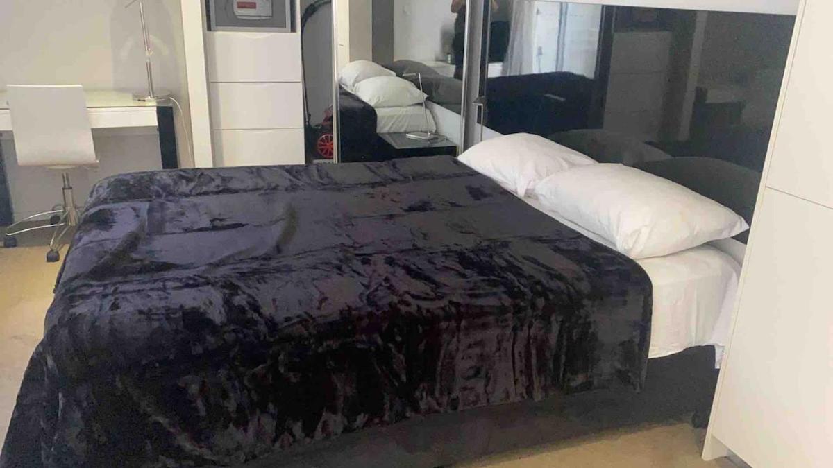 Discover Comfort Cbd Balcony Pool Gym Sauna Apartment