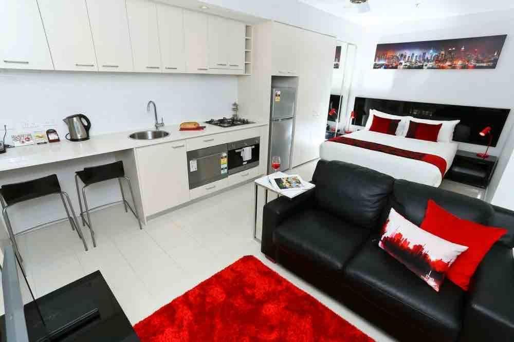 Discover Bliss Cbd Balcony Pool Gym Sauna *