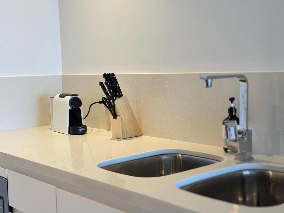 Luxury Meriton Retreat Apartment Brisbane