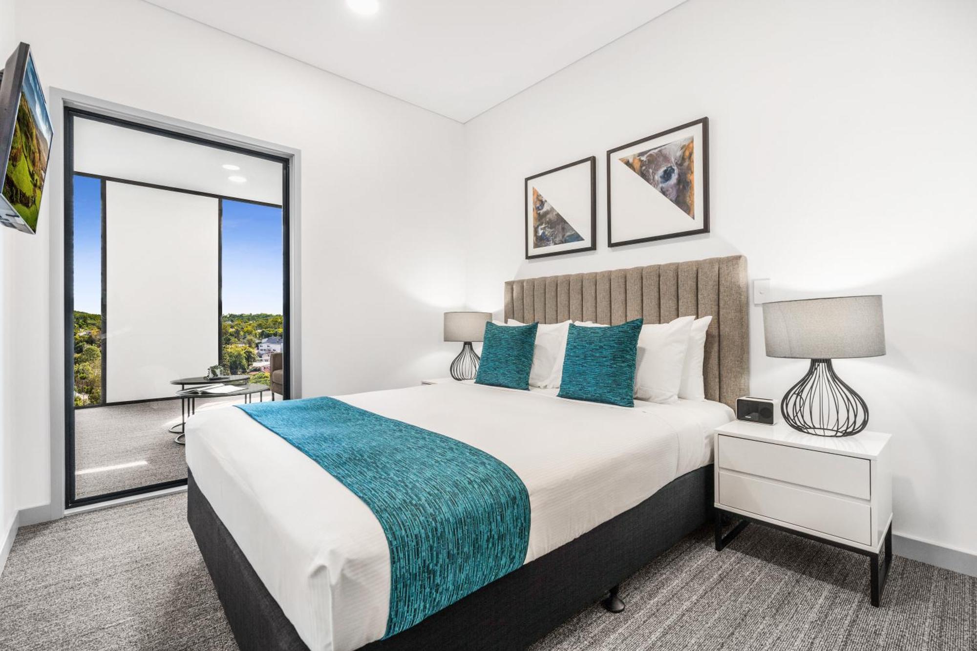 Aparthotel Essence Taringa