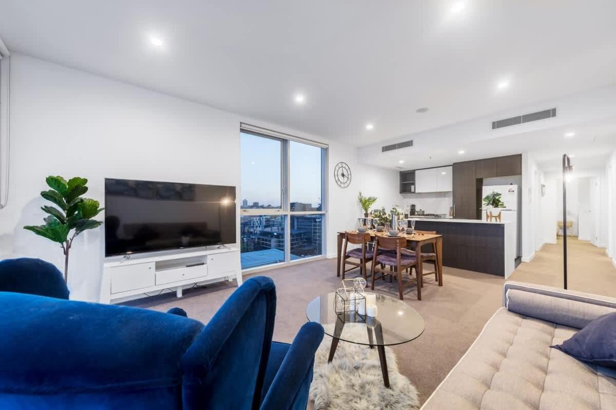 High Lvl Private And Quiet River View 2bd