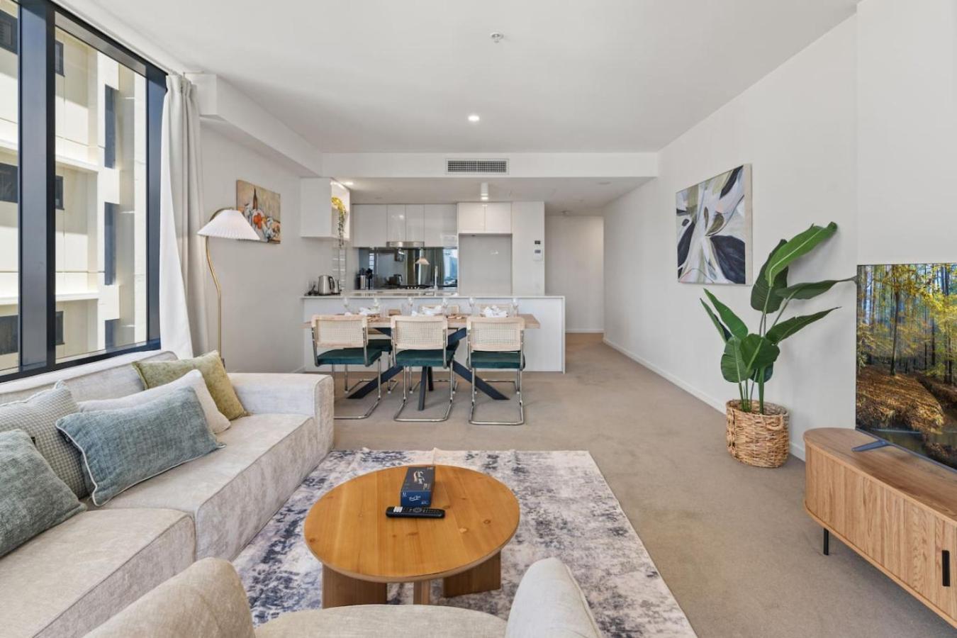 Unbeatable River And Cbd Views Pool 2car And Prime Spot * Brisbane