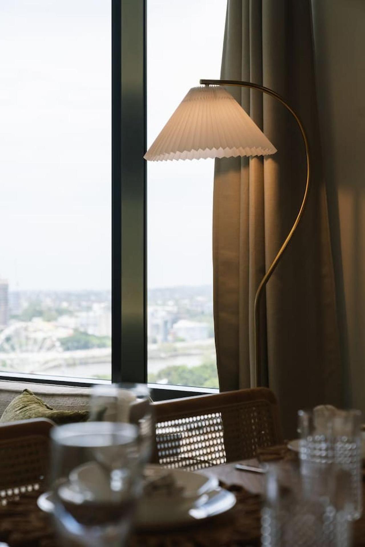 Apartment Unbeatable River And Cbd Views Pool 2car And Prime Spot Brisbane