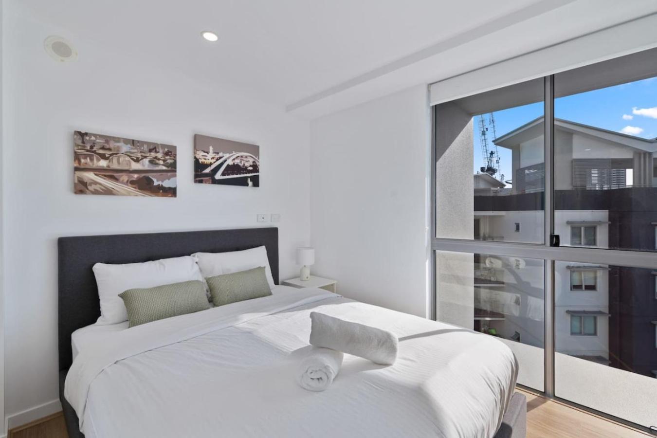 Cbd Modern 3bed Panoramic River View, 2cars And Pool * Brisbane