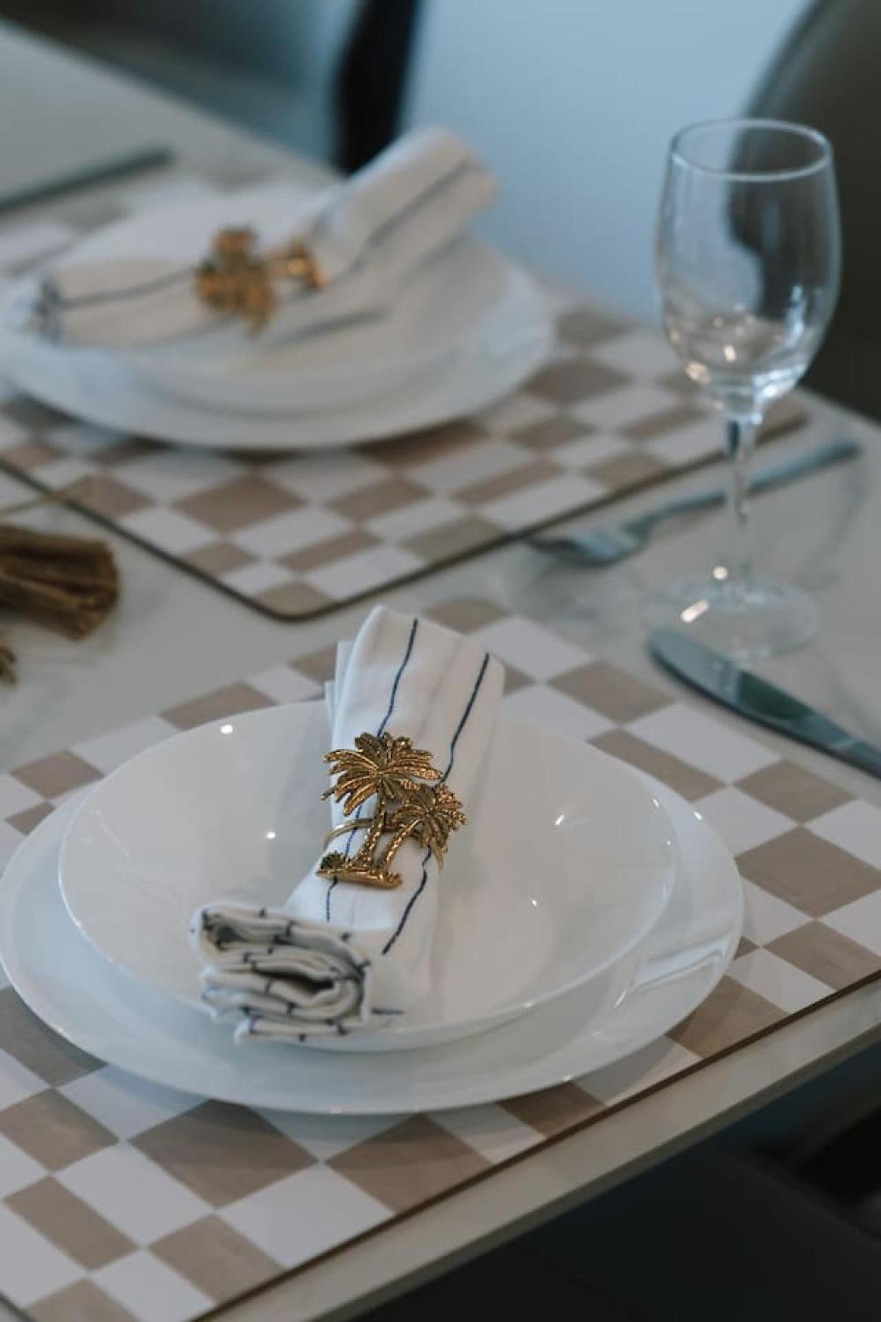 Cbd Modern 3bed Panoramic River View, 2cars And Pool Apartment Brisbane