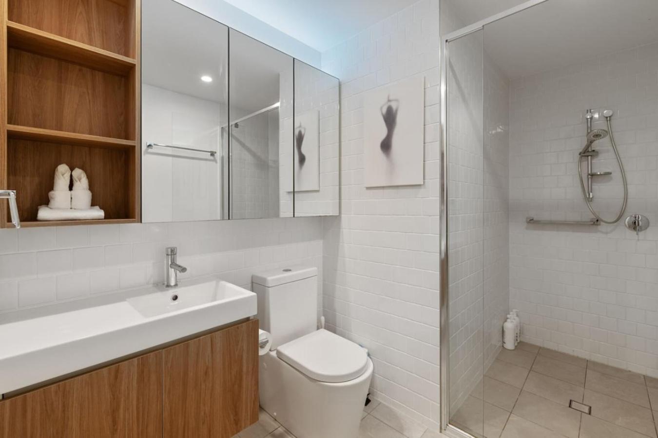 Rooftop Pool And View Stylish 2bed With Ducted Ac Brisbane