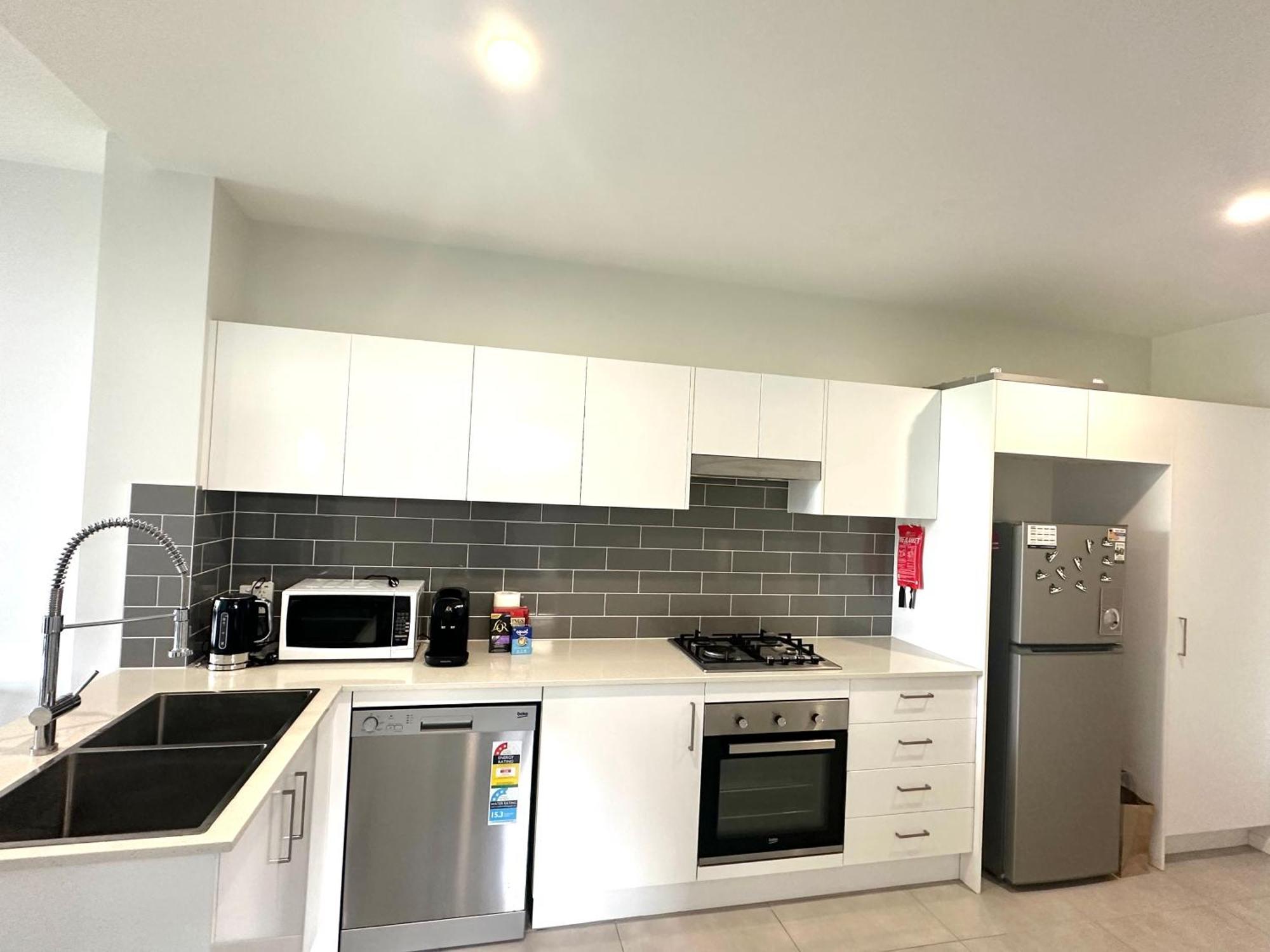 2 Bedroom Aparment With Views And Parking In Garden * Brisbane