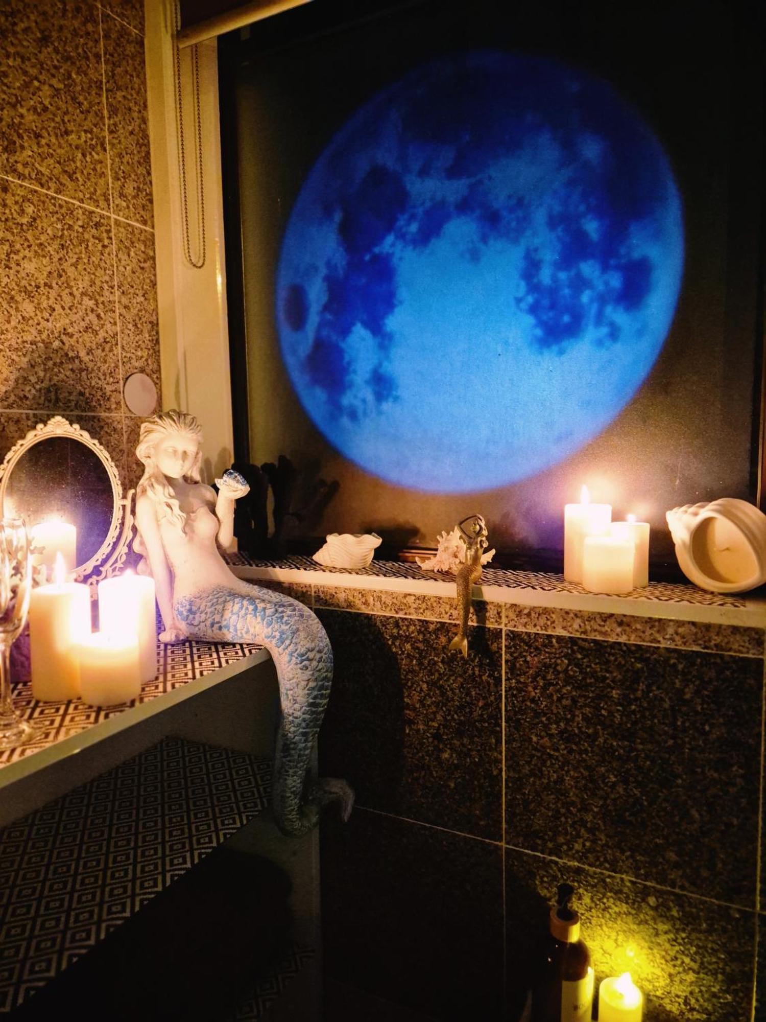 Themed Fantasy Tower Apartment *