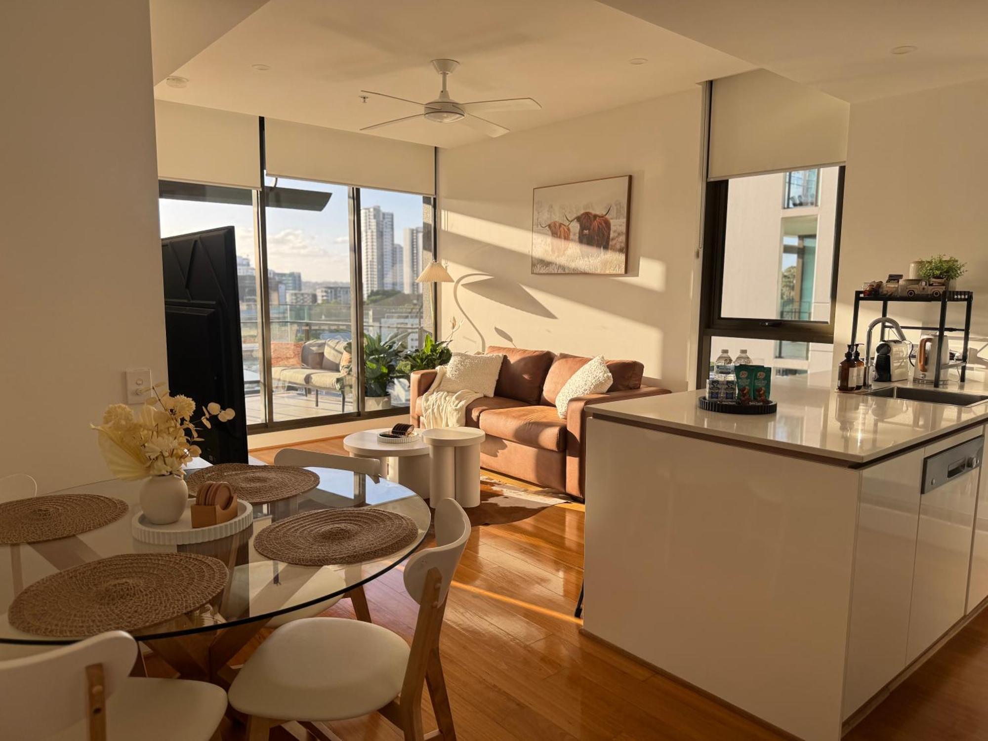 Elite With And Sunset View - Free Parking *