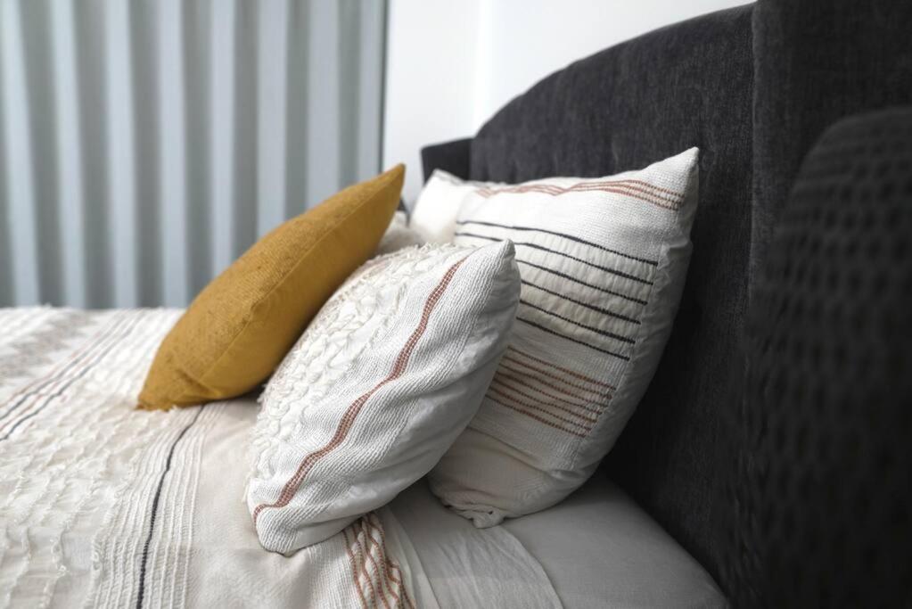 Modern Family House Close To The Airport & Brisbane