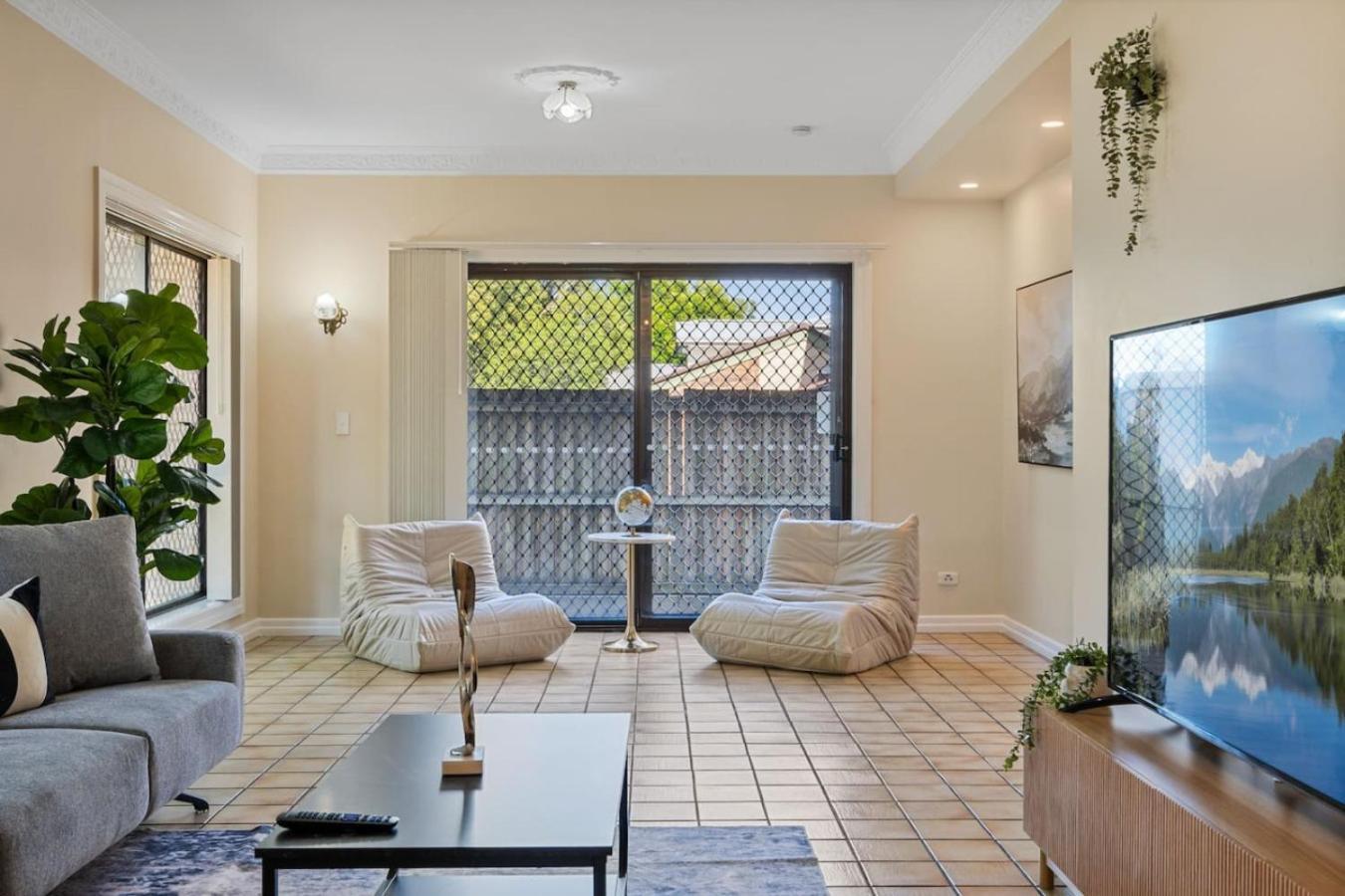 Holiday home Affordable Convenient 4beds With Ducted Ac Brisbane