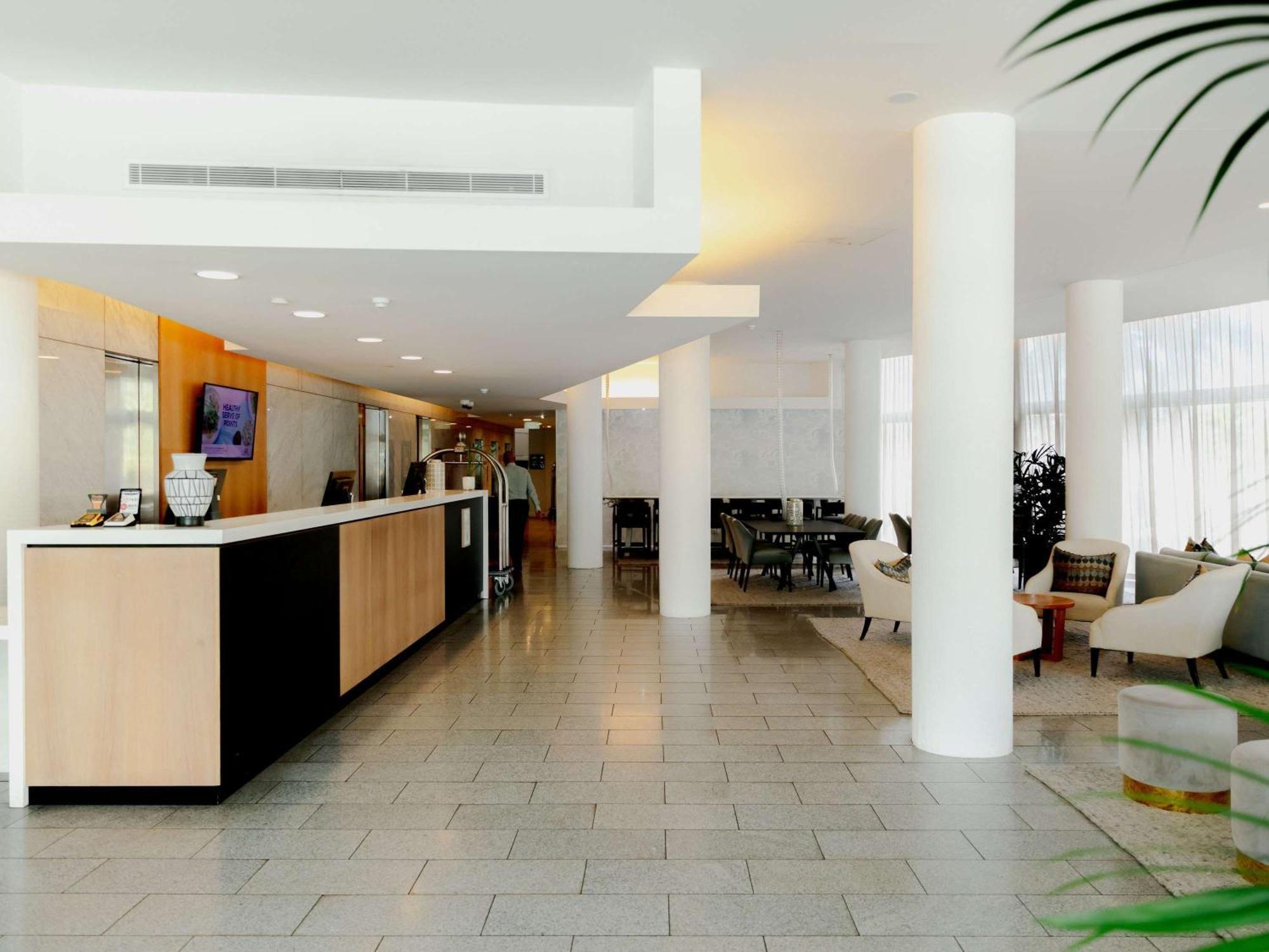 Hotel Mercure Spring Hill 4*