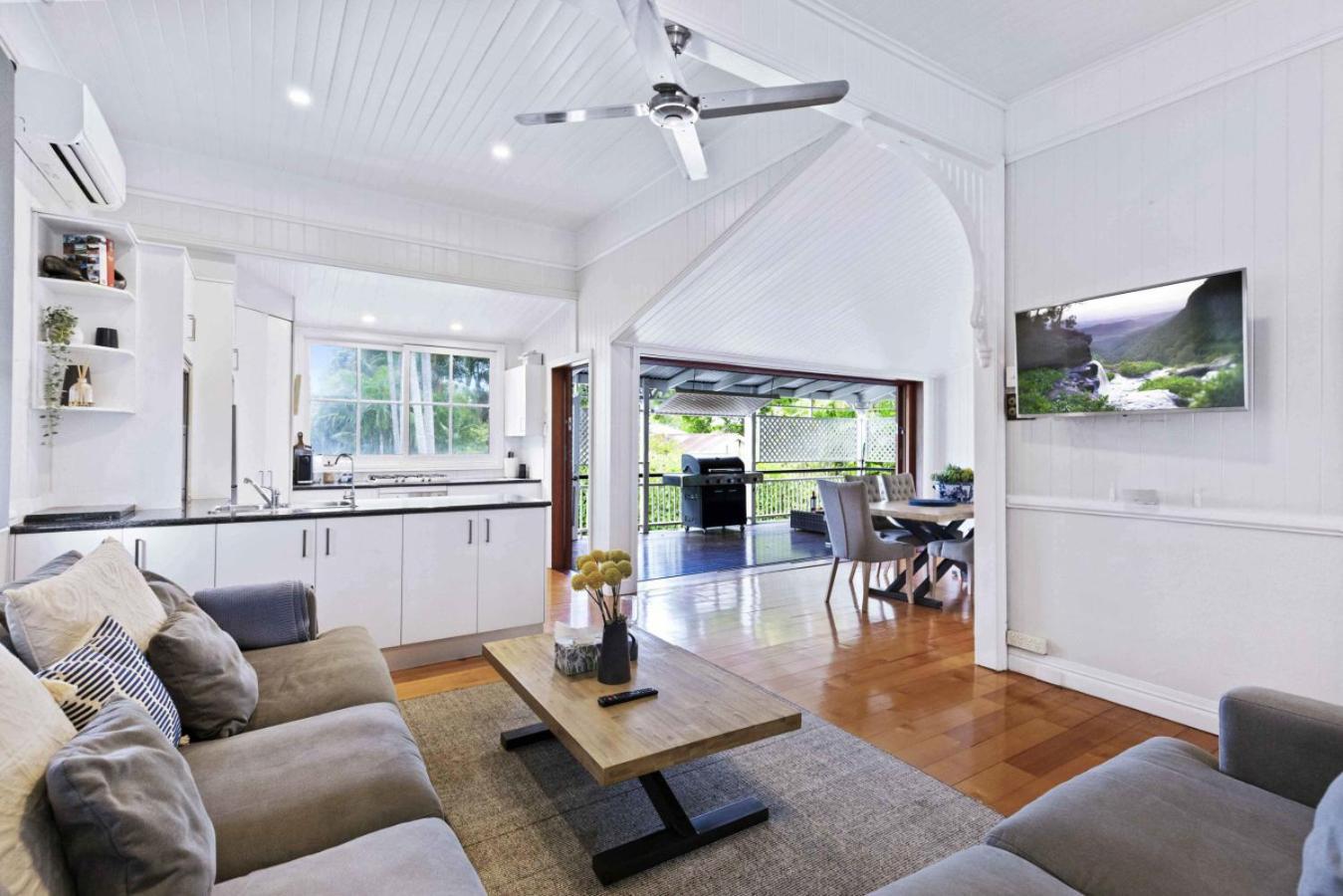 Holiday home Family Friendly, Pool, 9km To By Custom Hosting