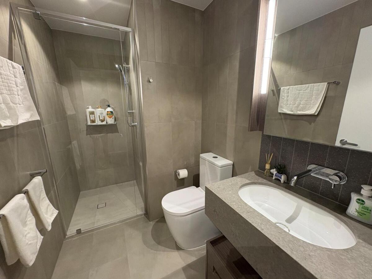 2b2b Retreat Land In Queens Wharf Apartment Brisbane