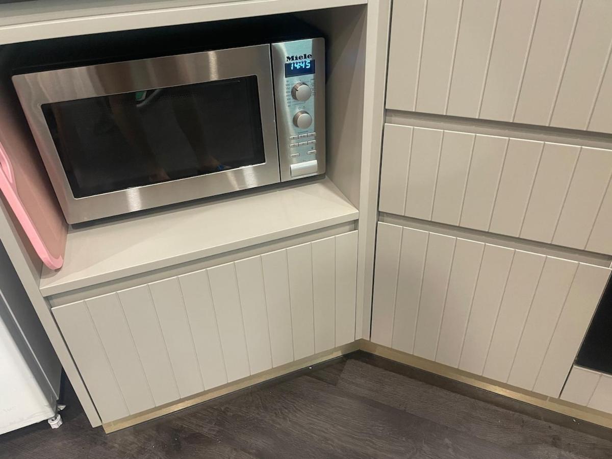 Riverview 1 Bed Luxury * Brisbane