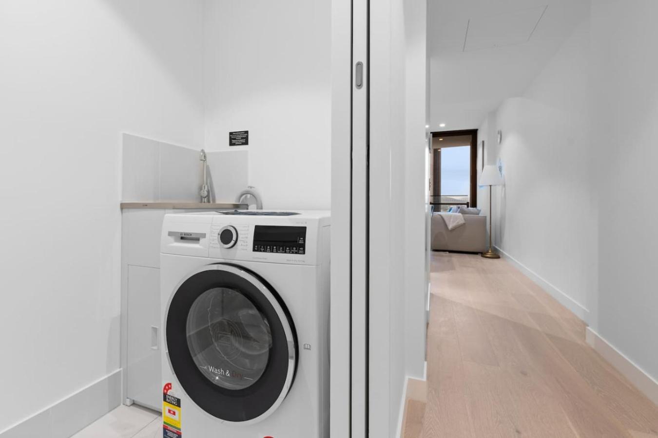 1 Bedroom In Queens Wharf *