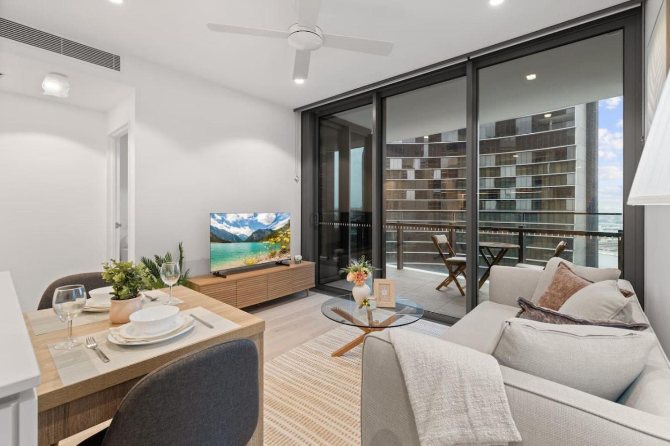 Apartment 1 Bedroom In Queens Wharf