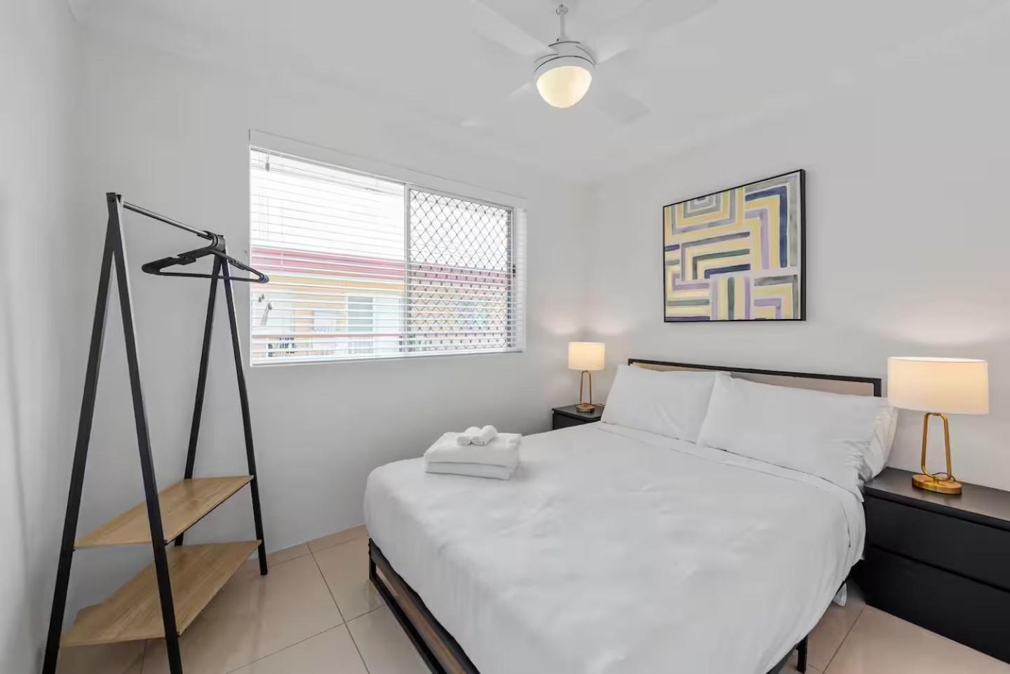 Lovely 3brm Near Gabba With Free Parking & Wifi Apartment