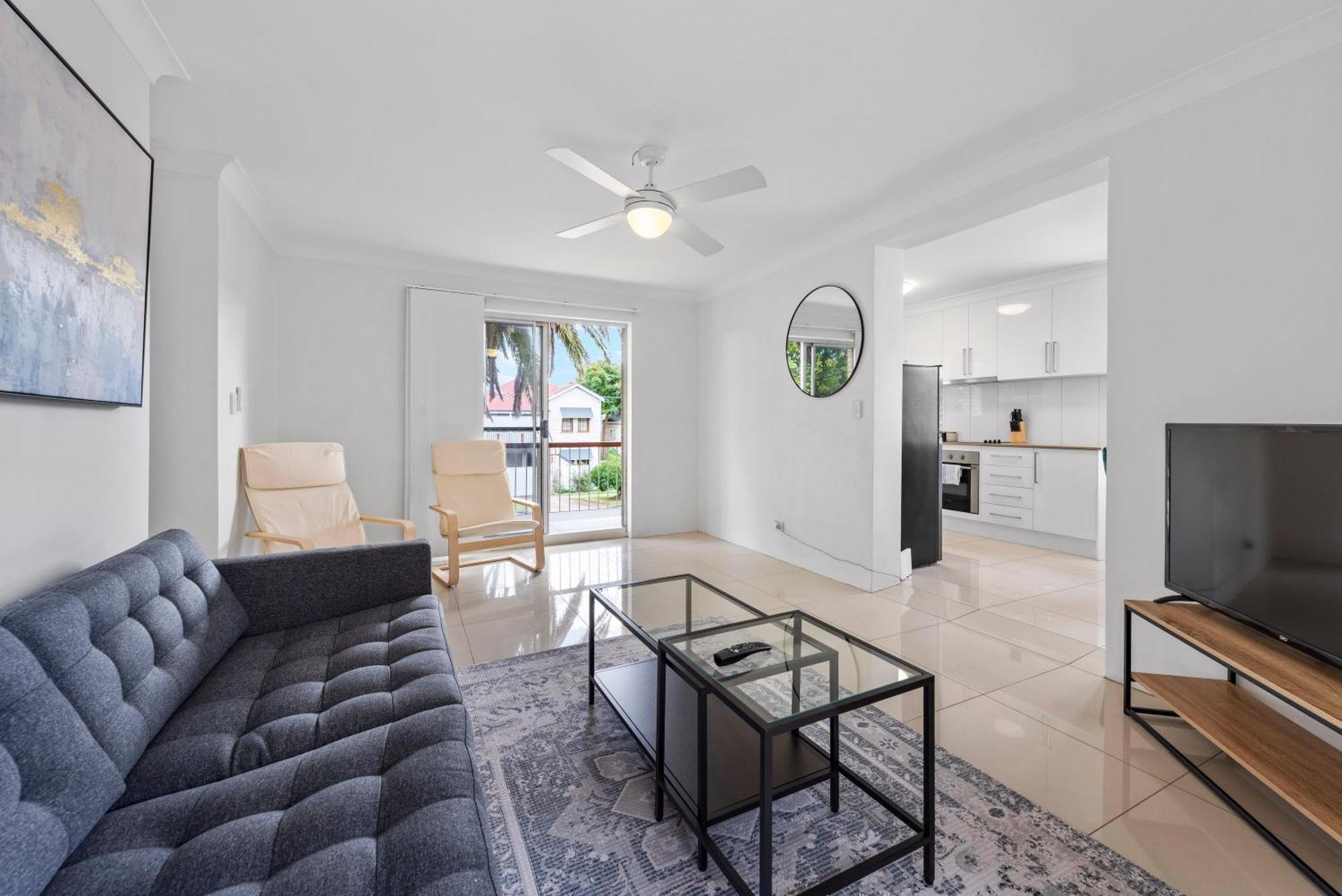 Spacious 3brm Near Gabba W Free Parking & Wifi Apartment *