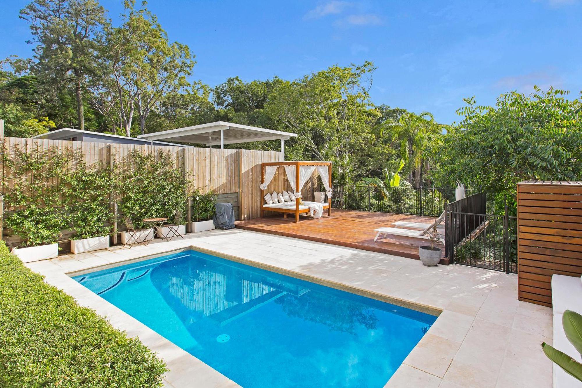 Large Family With Pool & Holiday home *