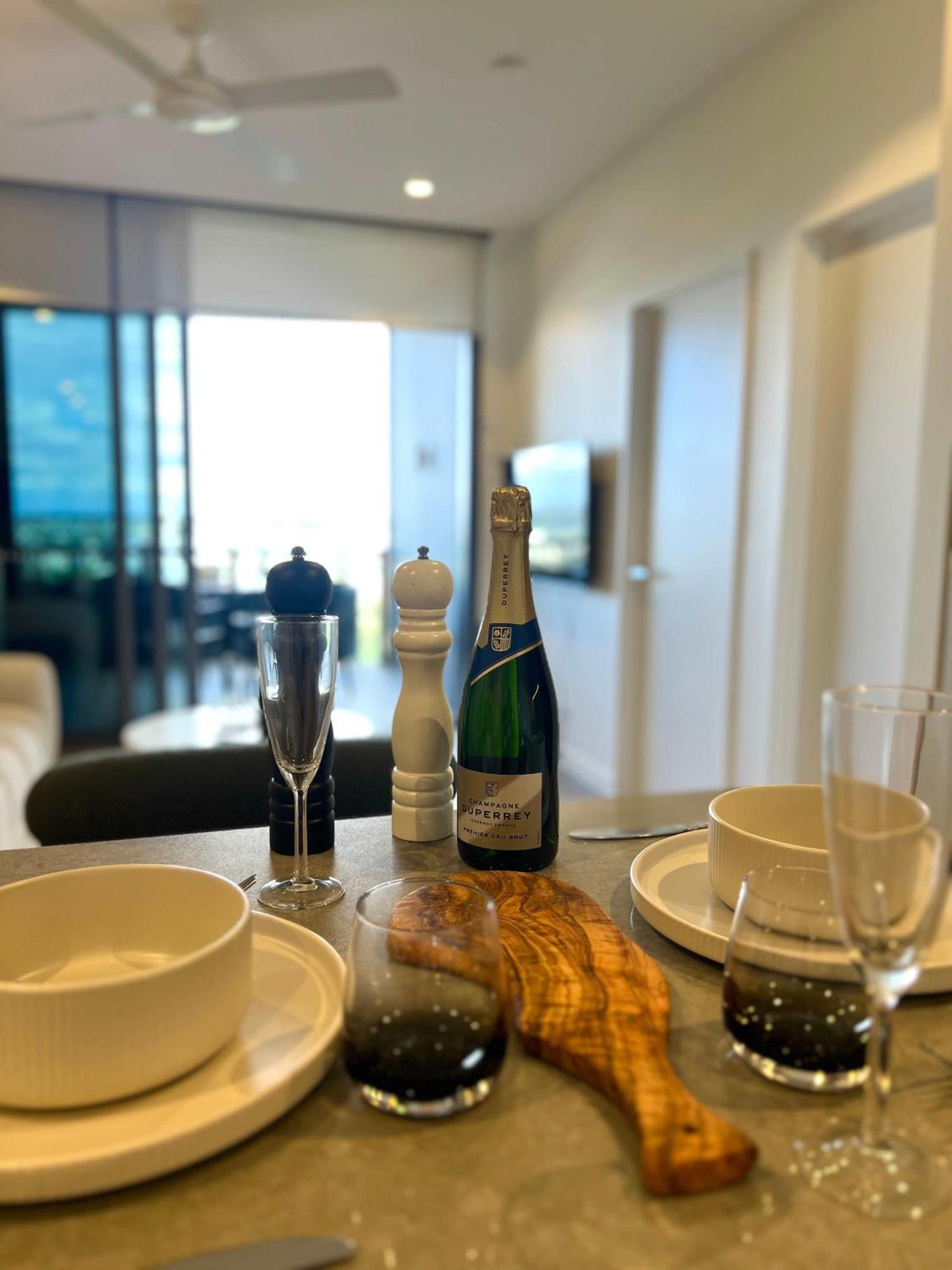 Queen's Wharf Residences 1br - Direct Skywalk To Casino & Cbd Ferries Apartment *