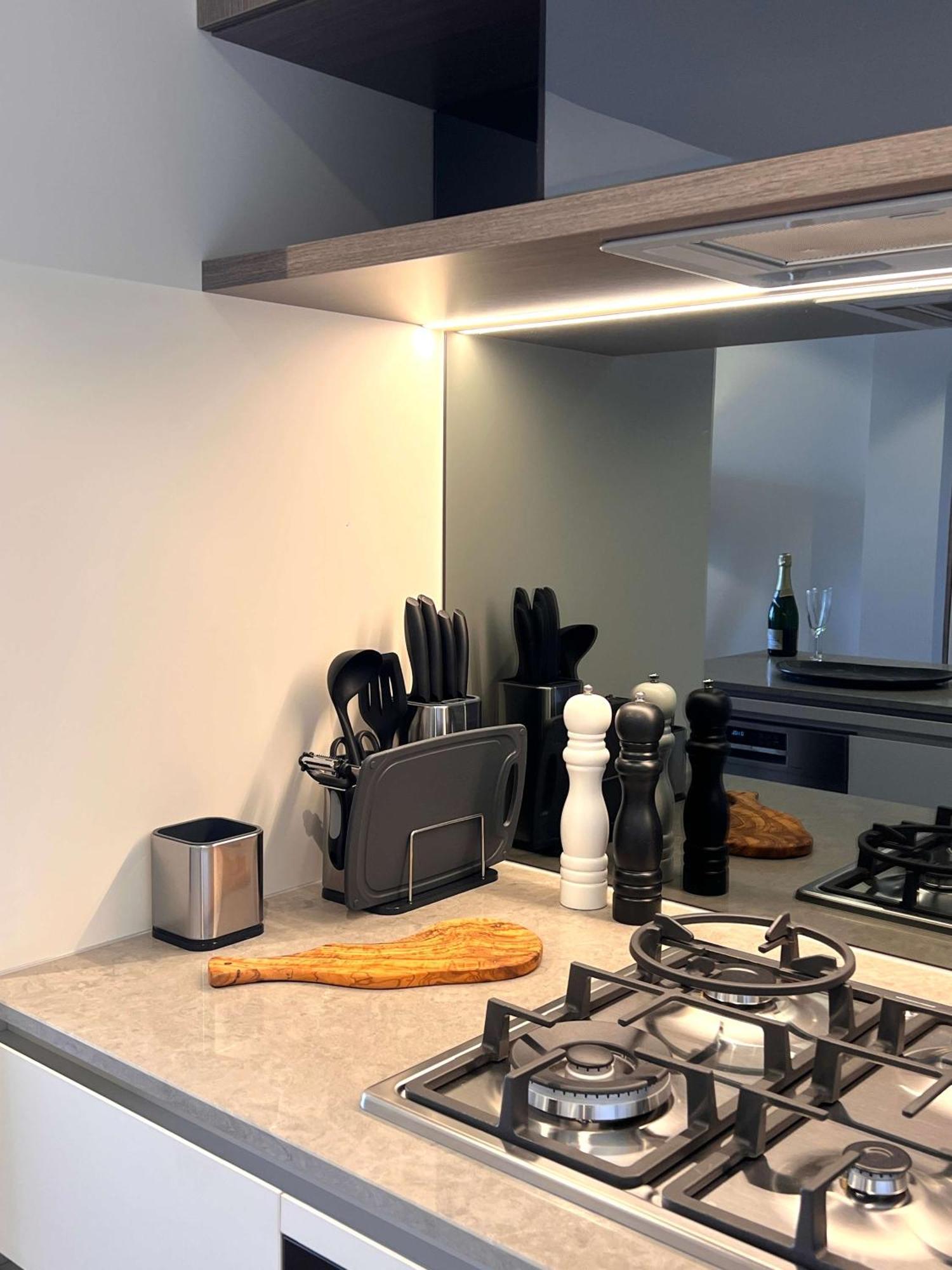 Apartment Queen's Wharf Residences 1br - Direct Skywalk To Casino & Cbd Ferries Brisbane