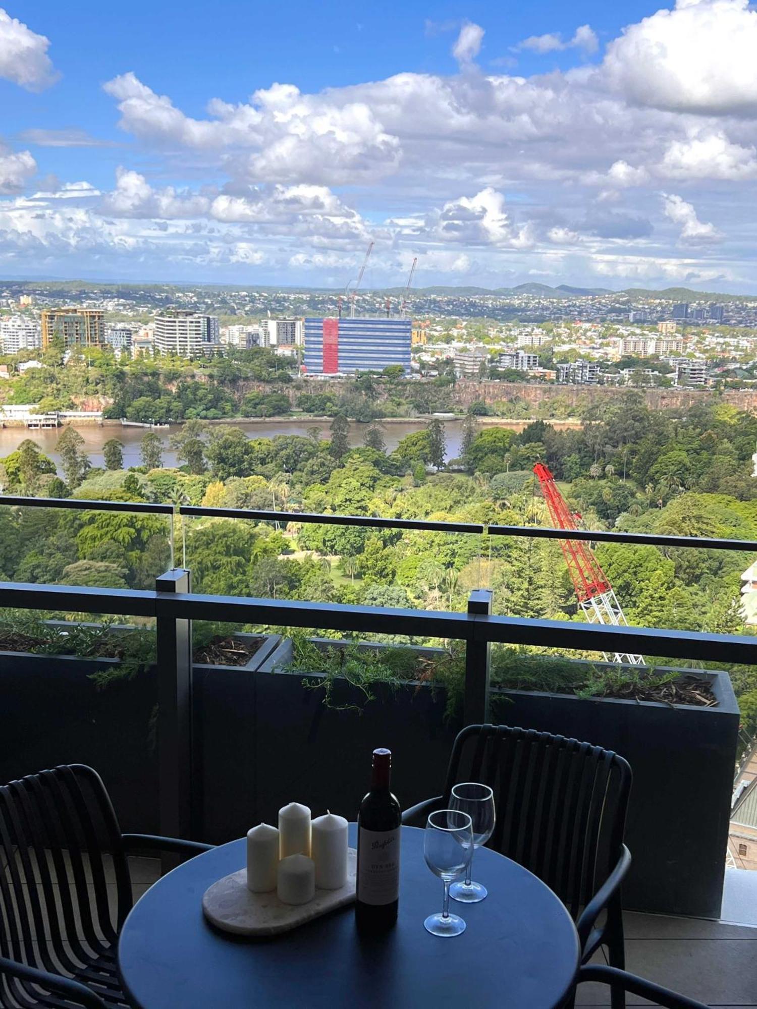Apartment Queen's Wharf Residences 1br - Direct Skywalk To Casino & Cbd Ferries *