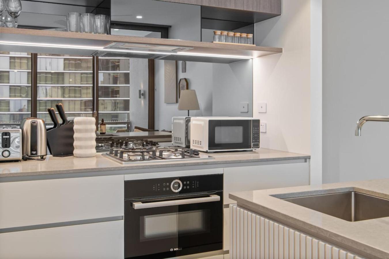 Apartment 1b Queens Wharf Luxury