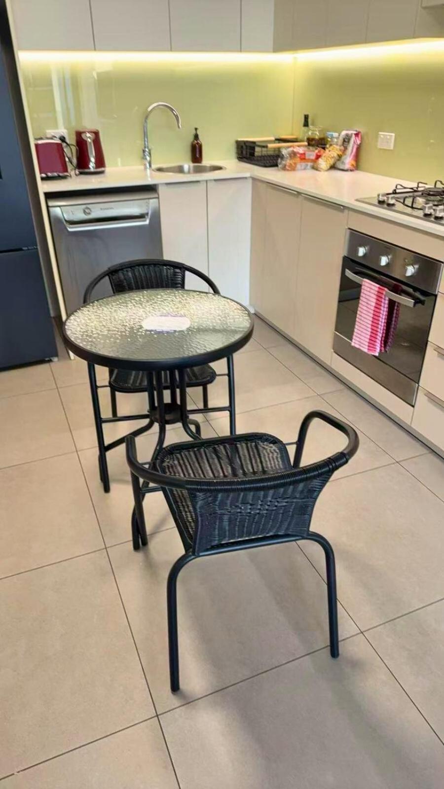 Cbd Stylish 1bed1bath Modern W Parking Apartment Brisbane