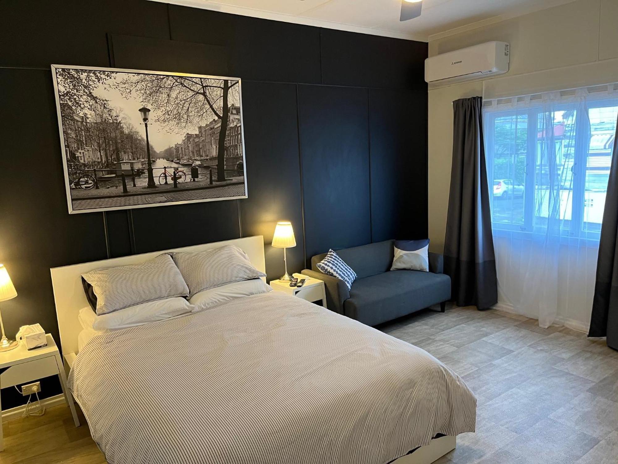 West End 4 *