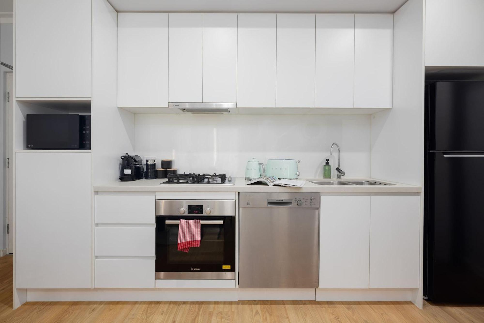 Adorable Fresh 1br With Parking Wifi *
