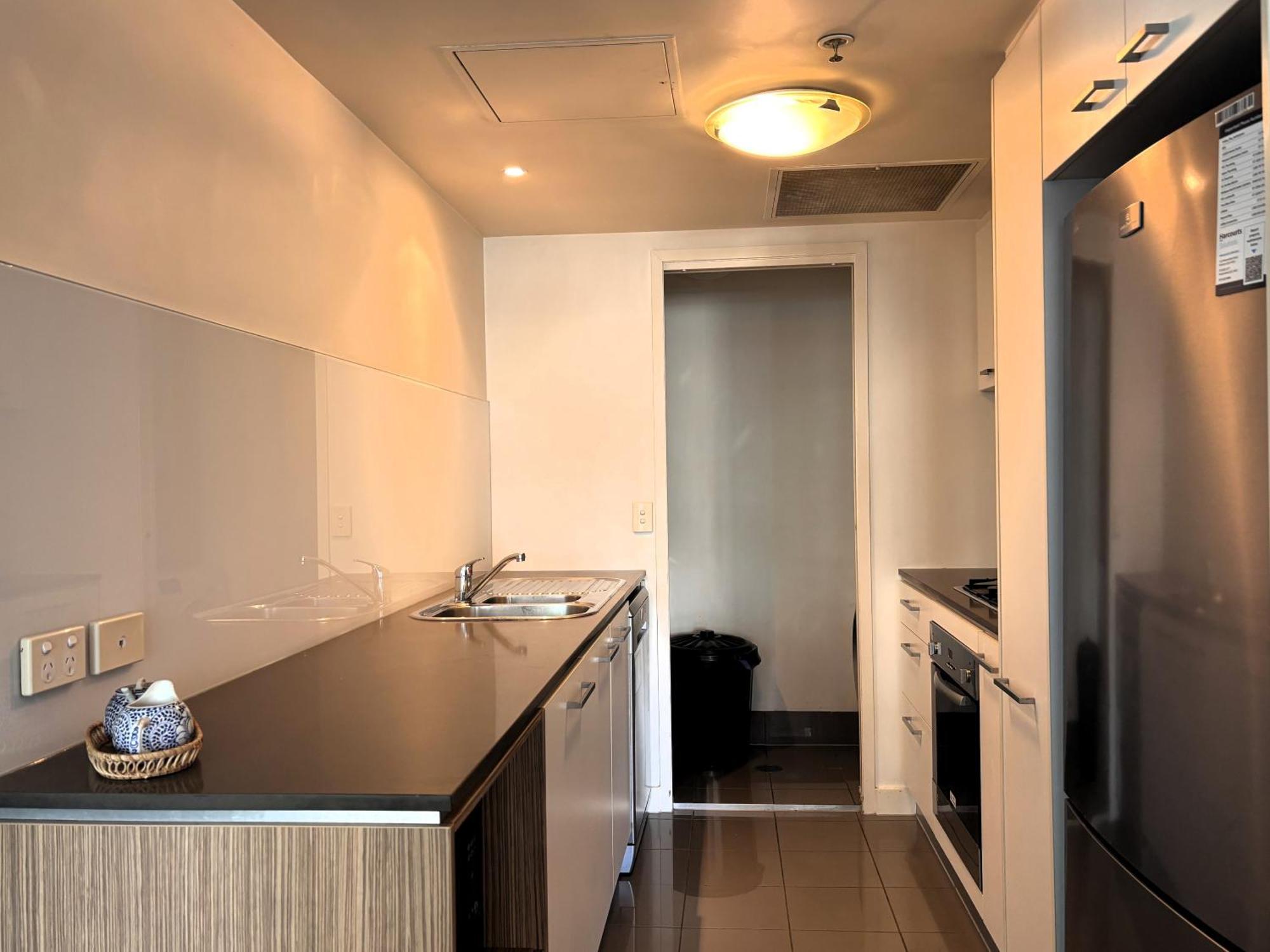 S&P Apartments - Charlotte St Apartment