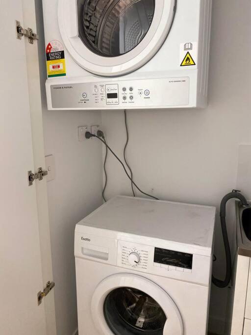 Apartment 2bedroom 1bath - Place To Relax Brisbane