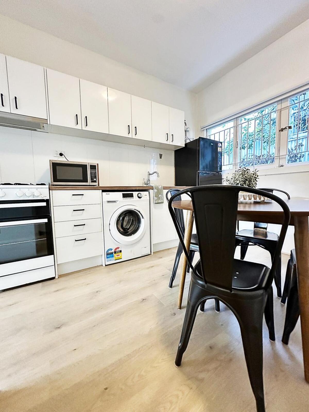 La Pague - Near Cbd - Parking - 2 Bedroom Retreat * Brisbane