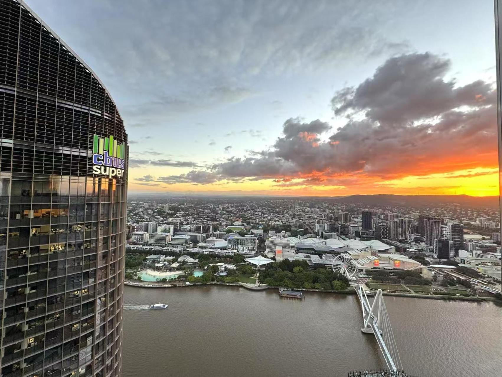 Apartment Skyrise Haven On The 50th Floor-1bdr At Queens Wharf Brisbane