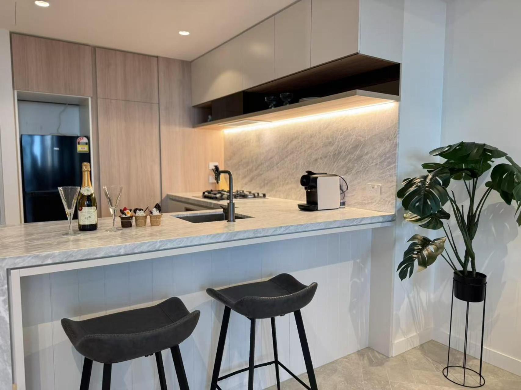 Skyrise Haven On The 50th Floor-1bdr At Queens Wharf