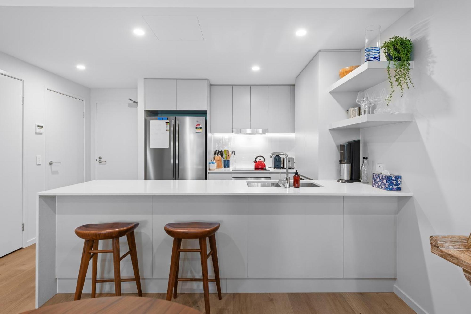 Riverside 2br With Amazing Rooftop Pool & Parking Brisbane