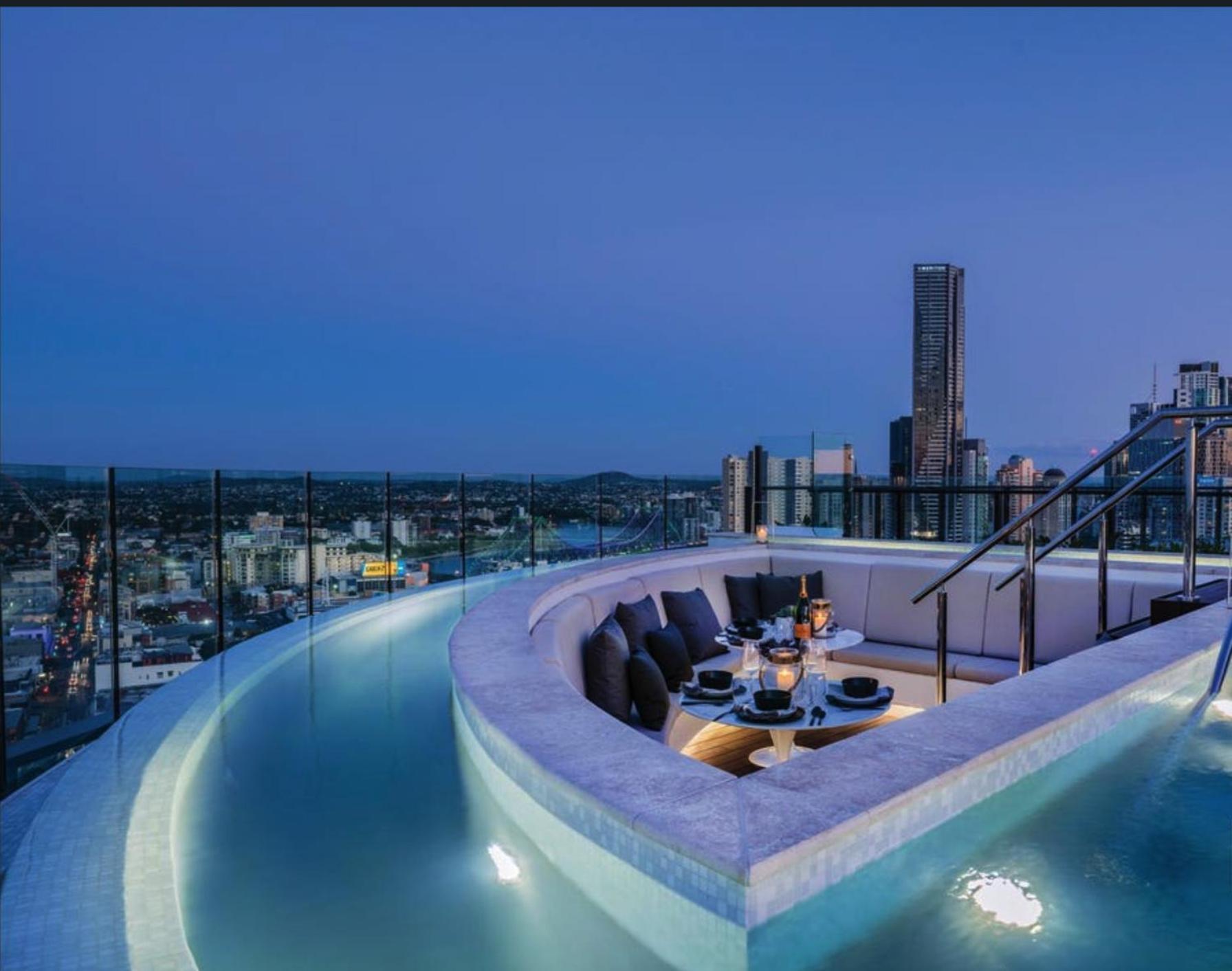 Floor Luxury By Samah *