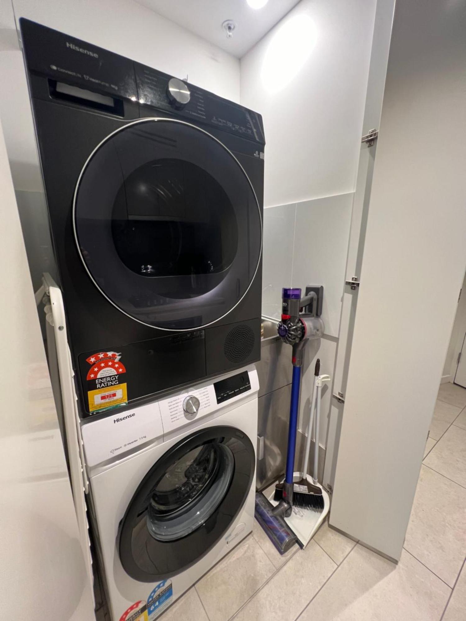 Amazing &river Views 60th Level Skytower 3 Bedrooms&free Parking Apartment