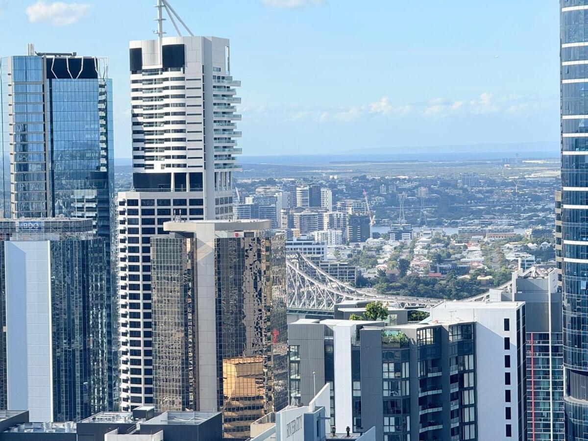 Stylish Riverfront 2bed With Pool At Queens Wharf *