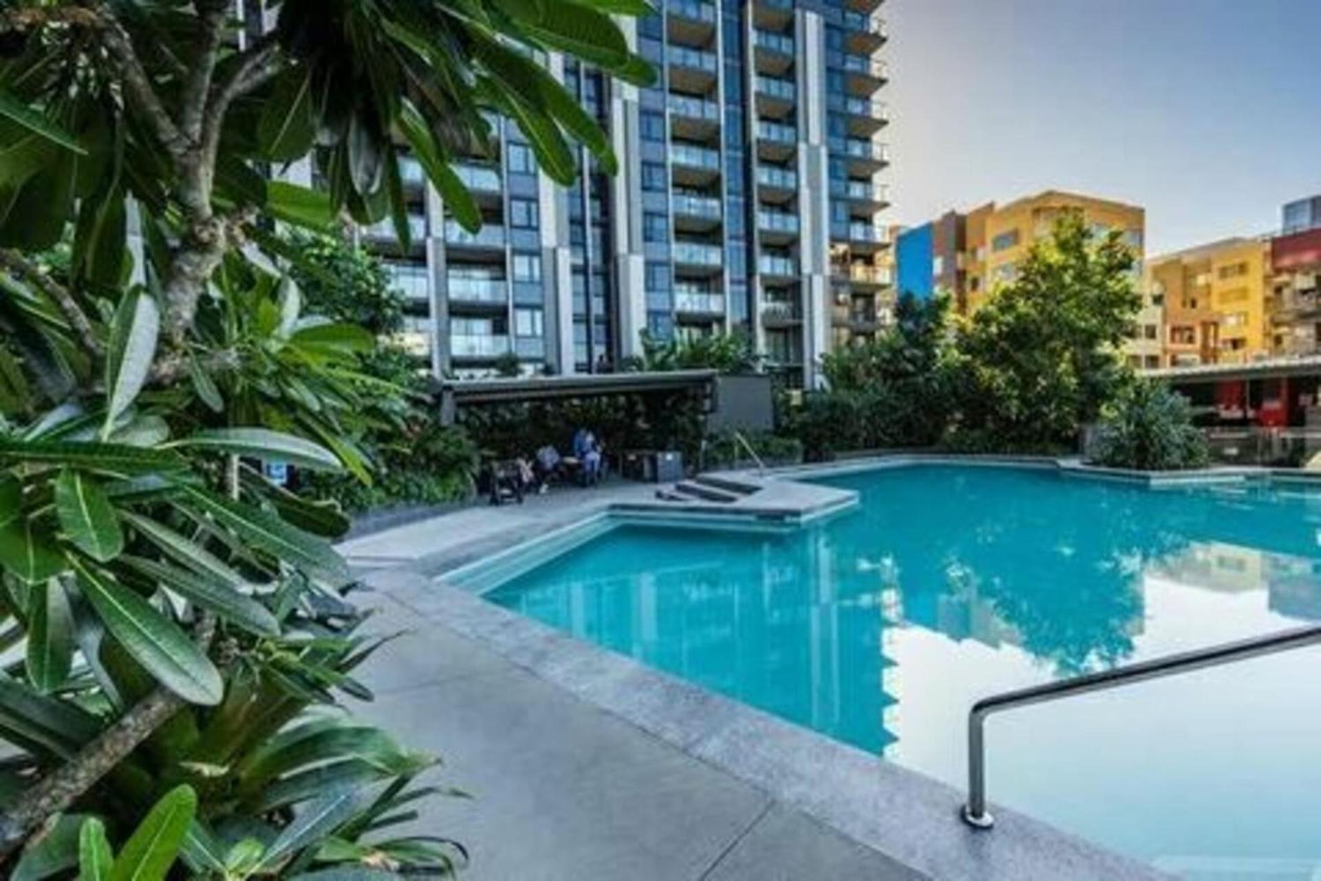 1bed - Valley Fringe - Free Parking * Brisbane