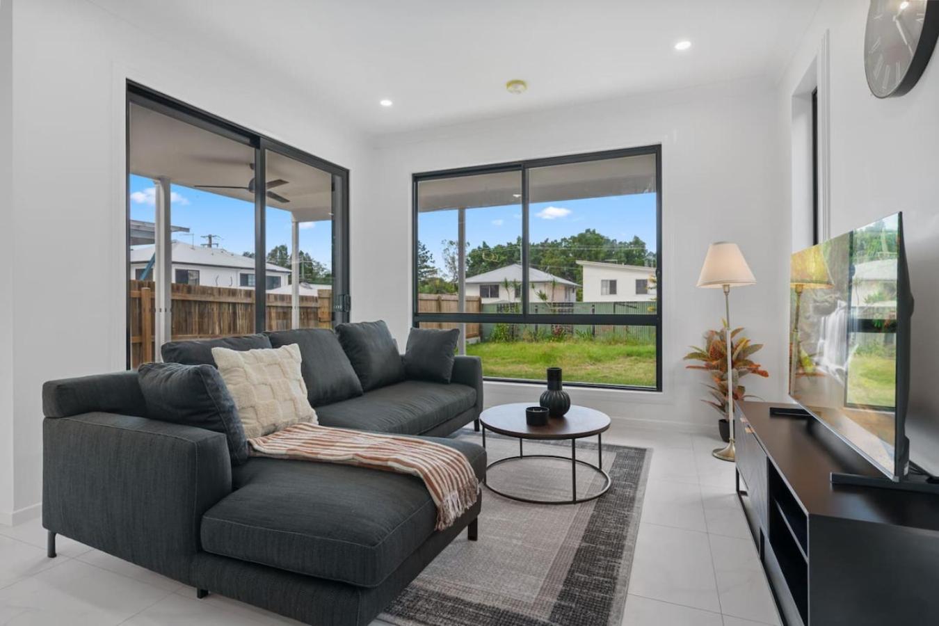 Spacious 5br Family In Leafy Corinda