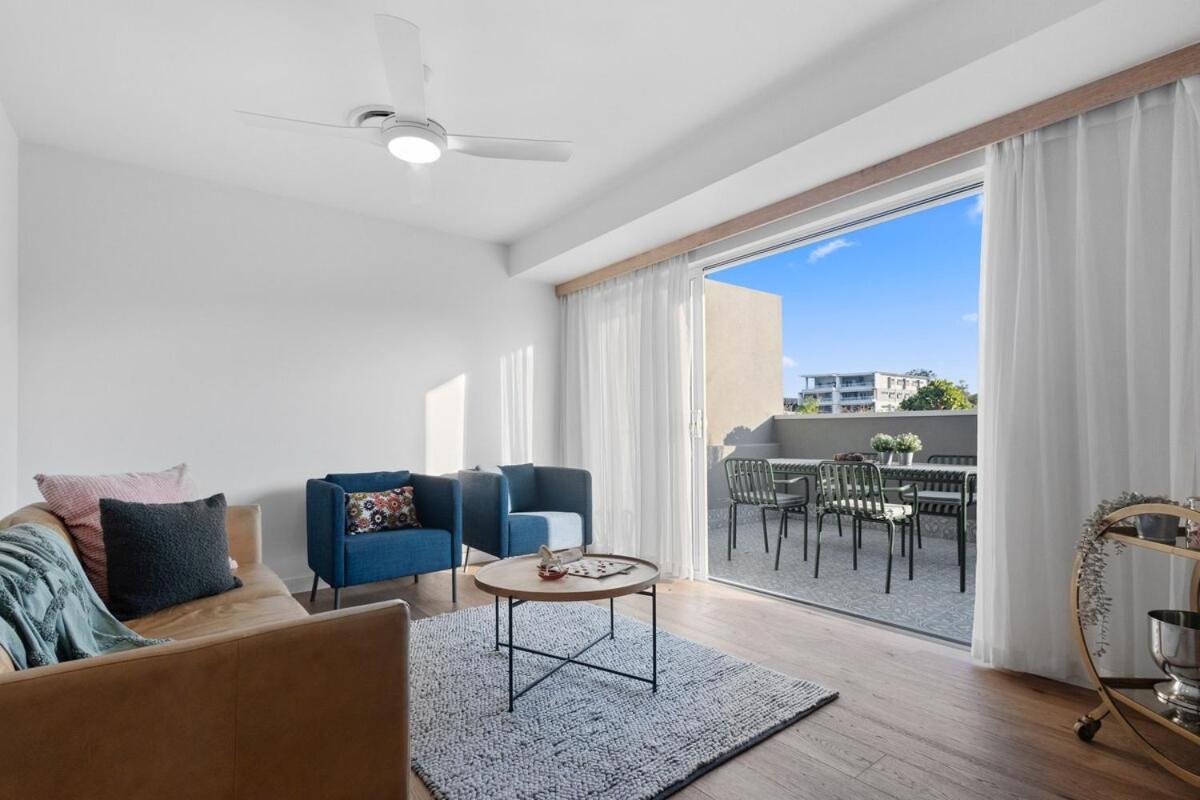2 Bed Close To Wesley Hospital & Suncorp Stadium Brisbane