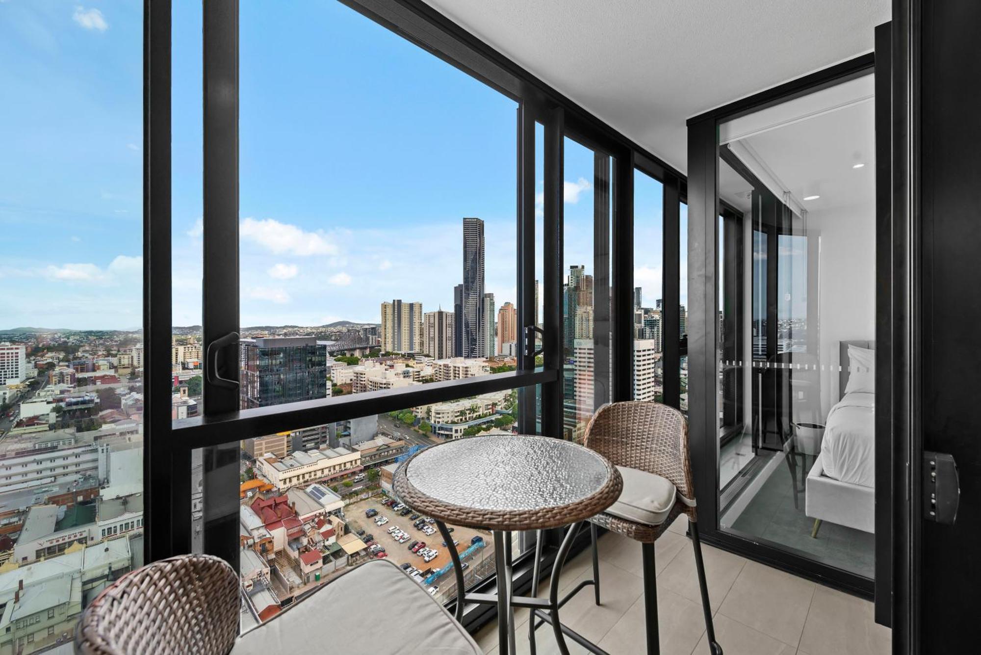 Apartment Valley Pad With And Mountain Views And Infinity Pool
