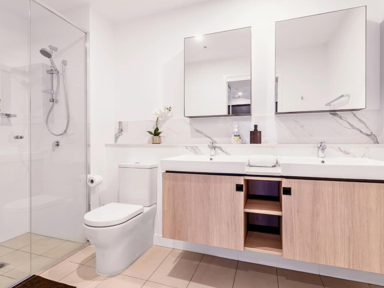 Spacious 2bed Nook With River View Apartment Brisbane