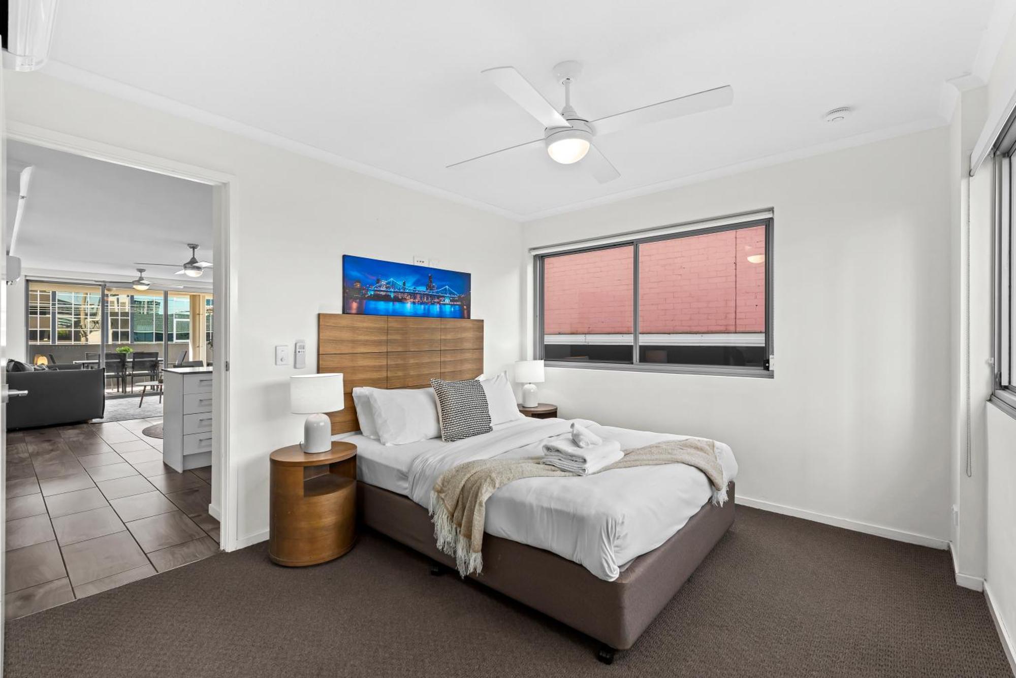 Apartment Comfy And Bright With Huge Balcony! *